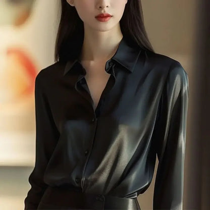 Nora – Elegant Polo-Neck Blouse