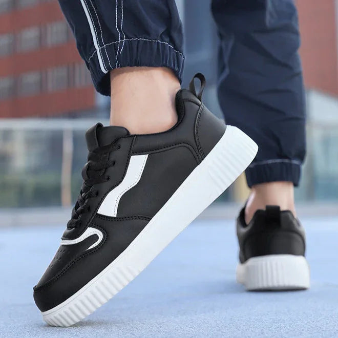 Clover Sneakers - Olympus Madrid