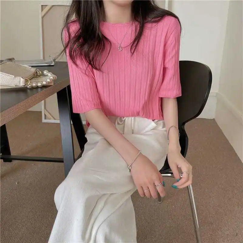 Melissa knitted blouse with round neckline and short sleeves casual