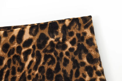 Ellen 2-piece set Leopard print blazer and skirt