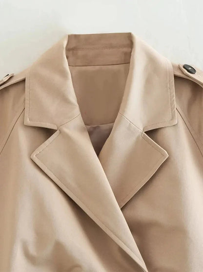 Women's spring vintage jacket with belt