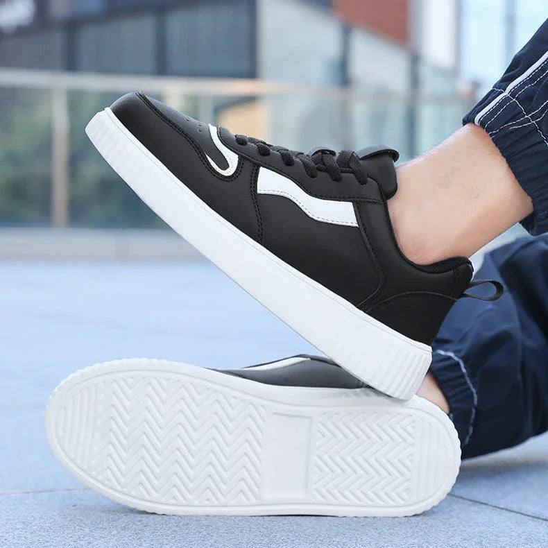 Clover Sneakers - Olympus Madrid