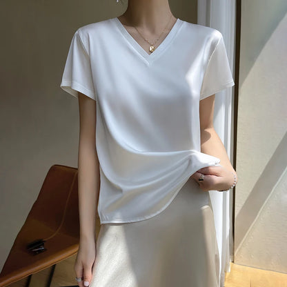 Ella – Basic Satin Silk V-Neck Tee