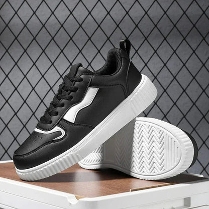 Clover Sneakers - Olympus Madrid